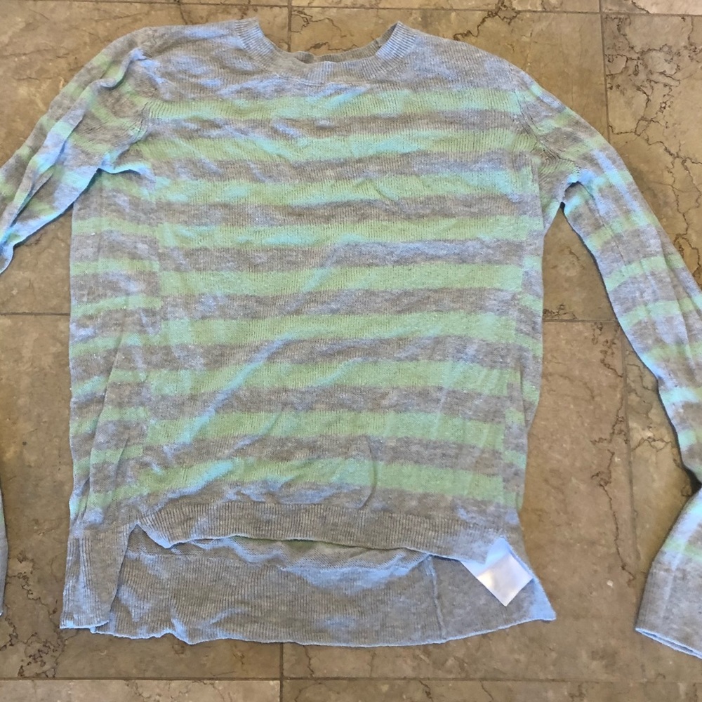 Woman’s Banana Republic Sweater